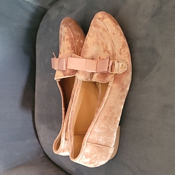 Pink Velvet Bow Loafer Shoes (8) - Picture 4 of 7